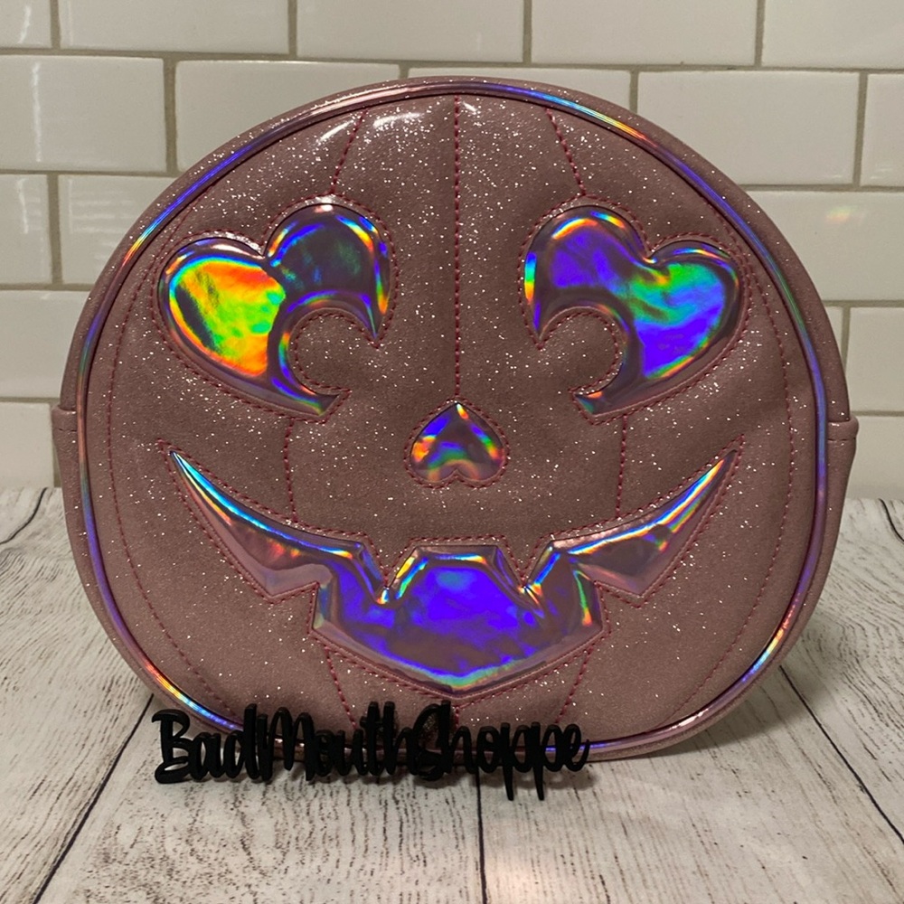 *Double K Originals Heart Pumps for Pumpkins Face Pale Pink Holo Glitter Purse